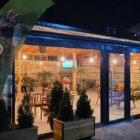 Botanika Apartment