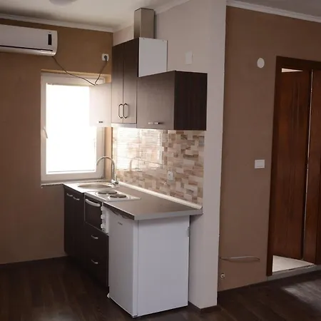 Botanika Apartment *